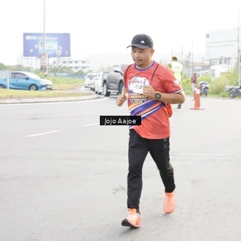 Runner Photo 6031336
