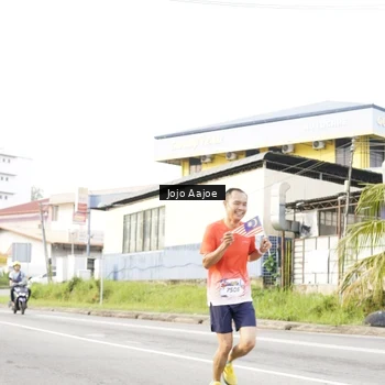 Runner Photo 6031400