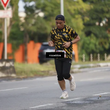 Runner Photo 6031434