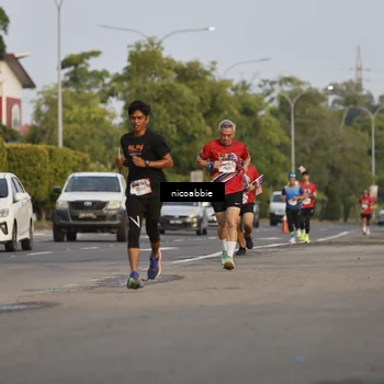 Runner Photo 6031462