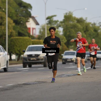 Runner Photo 6031471