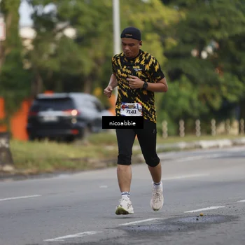 Runner Photo 6031476