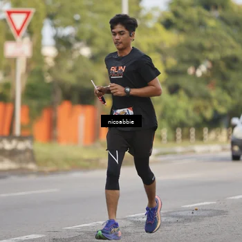 Runner Photo 6031548