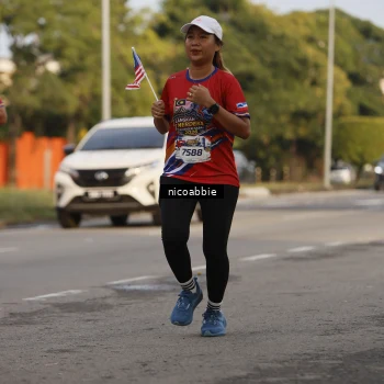 Runner Photo 6031754