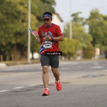 Runner Photo 6031773