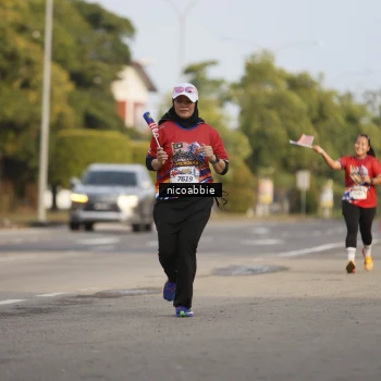 Runner Photo 6031786