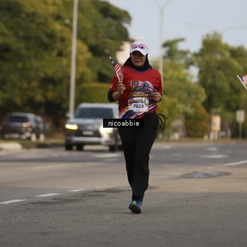 Runner Photo 6031799