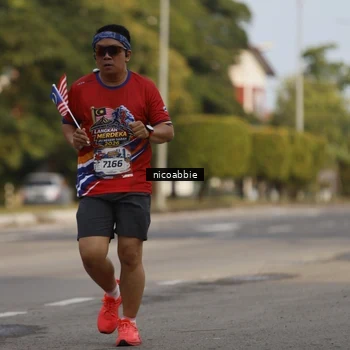 Runner Photo 6031801