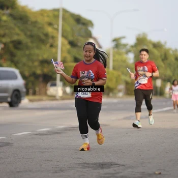 Runner Photo 6031840