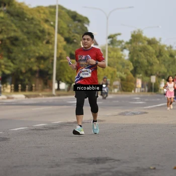 Runner Photo 6031846