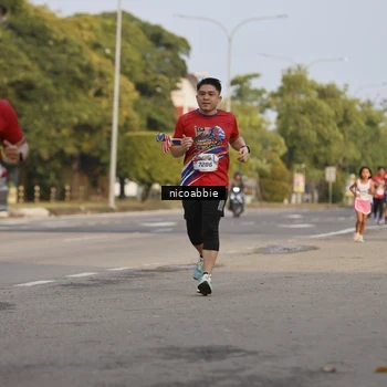 Runner Photo 6031849
