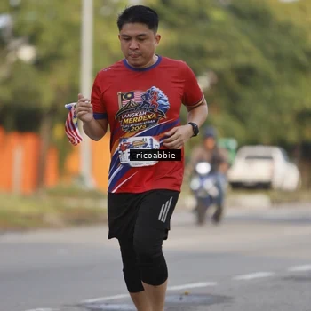 Runner Photo 6031852