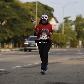 Runner Photo 6031870