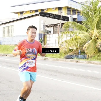 Runner Photo 6031875
