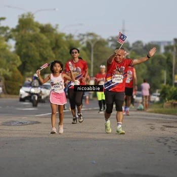 Runner Photo 6031880