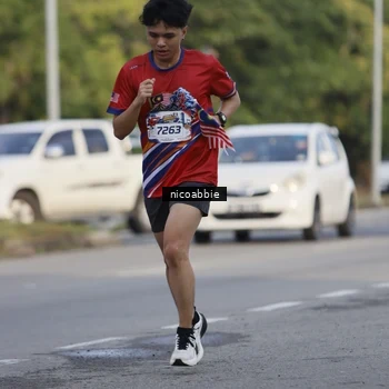 Runner Photo 6031956