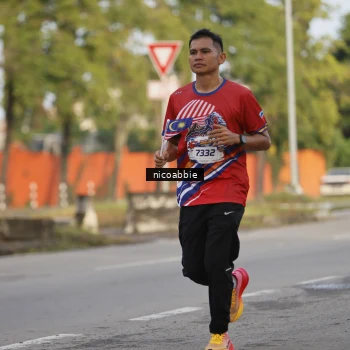 Runner Photo 6031989
