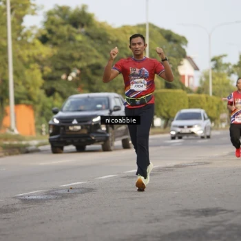 Runner Photo 6031993