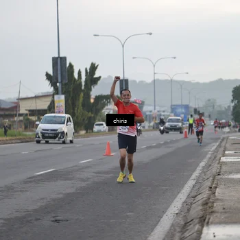 Runner Photo 6032005