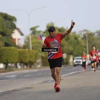 Runner Photo 6032012