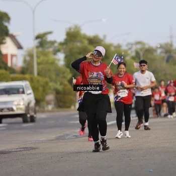 Runner Photo 6032041