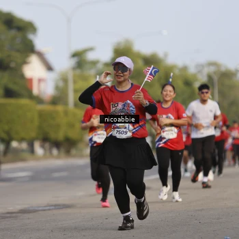 Runner Photo 6032051