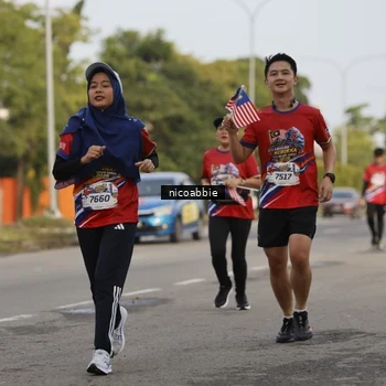 Runner Photo 6032075