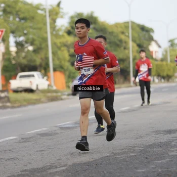 Runner Photo 6032104