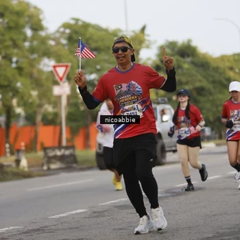 Runner Photo 6032132