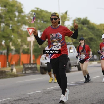 Runner Photo 6032134