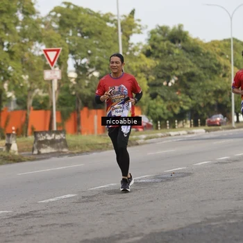 Runner Photo 6032145