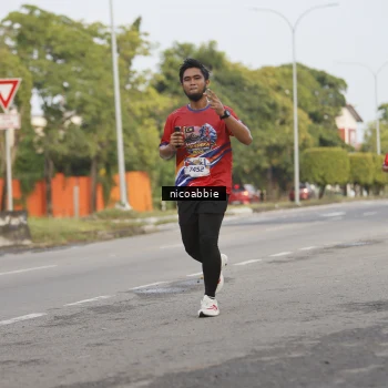 Runner Photo 6032146