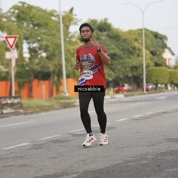 Runner Photo 6032157