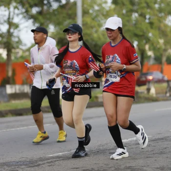 Runner Photo 6032161