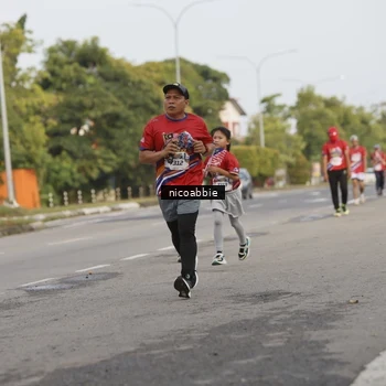 Runner Photo 6032168
