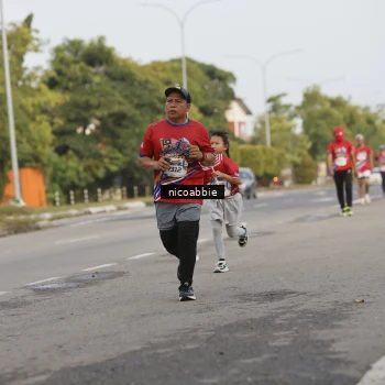 Runner Photo 6032176