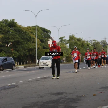 Runner Photo 6032177