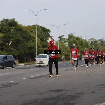 Runner Photo 6032181