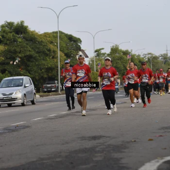 Runner Photo 6032204