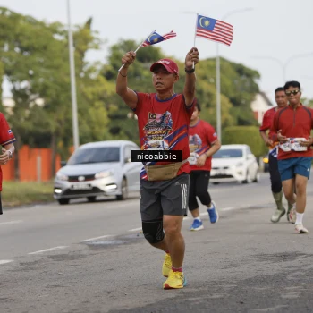 Runner Photo 6032230