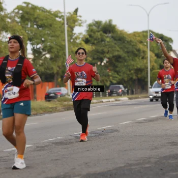 Runner Photo 6032231