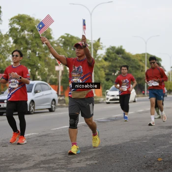 Runner Photo 6032237