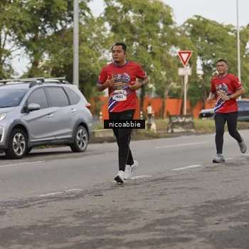 Runner Photo 6032255