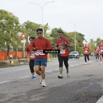 Runner Photo 6032257