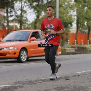 Runner Photo 6032268
