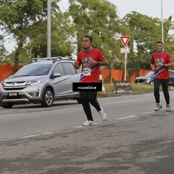 Runner Photo 6032270