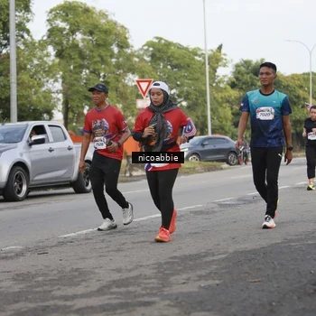 Runner Photo 6032282