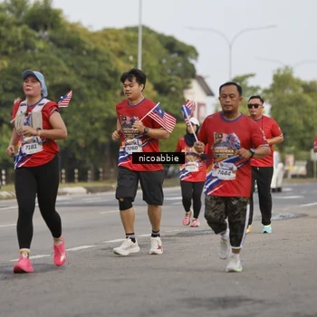 Runner Photo 6032296