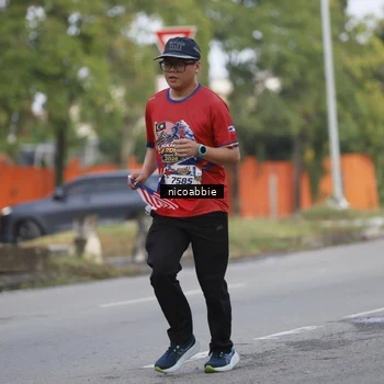Runner Photo 6032299