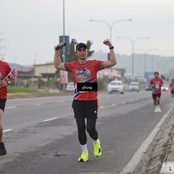 Runner Photo 6032340